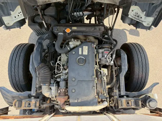 いすゞ エルフ KR-NKR81EA(2WD)の写真28