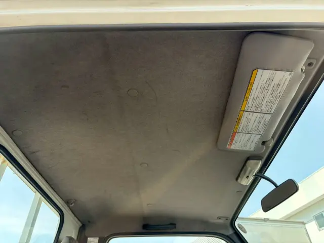 いすゞ エルフ KR-NKR81EA(2WD)の写真33