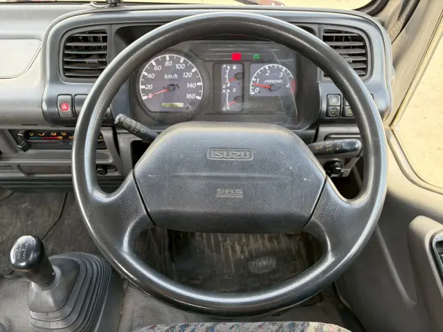 いすゞ エルフ KR-NKR81EA(2WD)の写真34