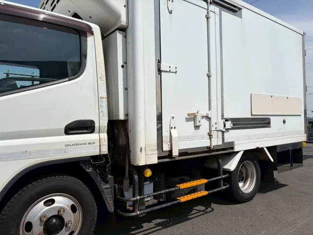 三菱 キャンター TPG-FBA50(2WD)の写真15