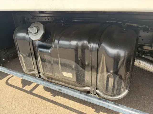 いすゞ エルフ TPG-NLR85AN(2WD)の写真22