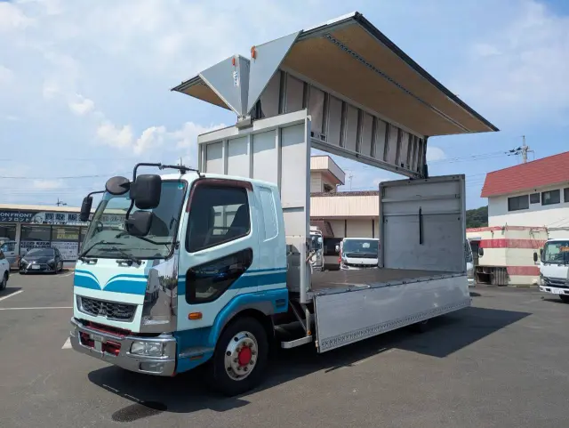 三菱 ファイター TKG-FK62FY(2WD)の写真1