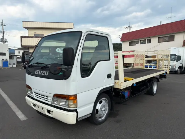 いすゞ エルフ KC-NKR66LAV(2WD)の写真2
