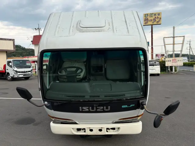 いすゞ エルフ KC-NKR66LAV(2WD)の写真3