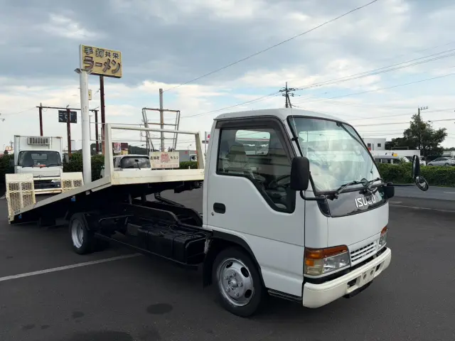いすゞ エルフ KC-NKR66LAV(2WD)の写真4