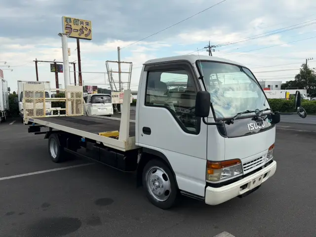 いすゞ エルフ KC-NKR66LAV(2WD)の写真5