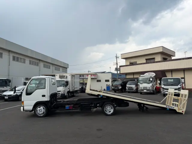 いすゞ エルフ KC-NKR66LAV(2WD)の写真7