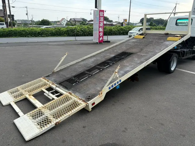いすゞ エルフ KC-NKR66LAV(2WD)の写真11