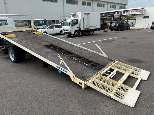 いすゞ エルフ KC-NKR66LAV(2WD)の写真12
