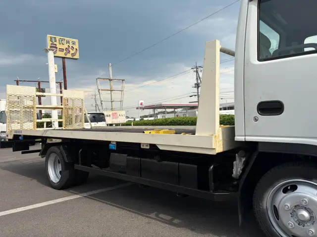 いすゞ エルフ KC-NKR66LAV(2WD)の写真22
