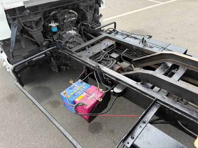 いすゞ エルフ KC-NKR66LAV(2WD)の写真23