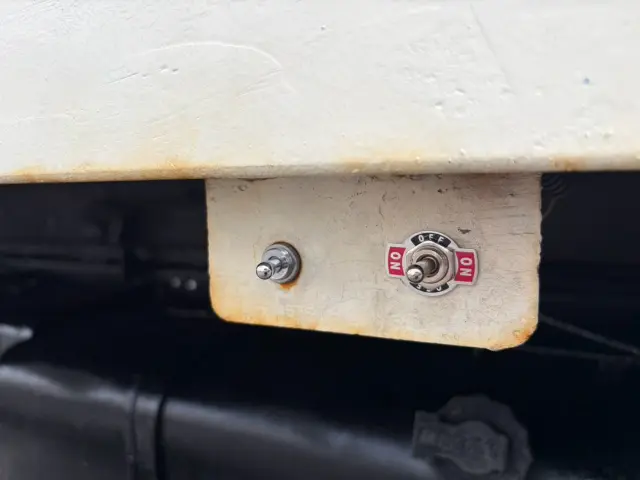いすゞ エルフ KC-NKR66LAV(2WD)の写真25