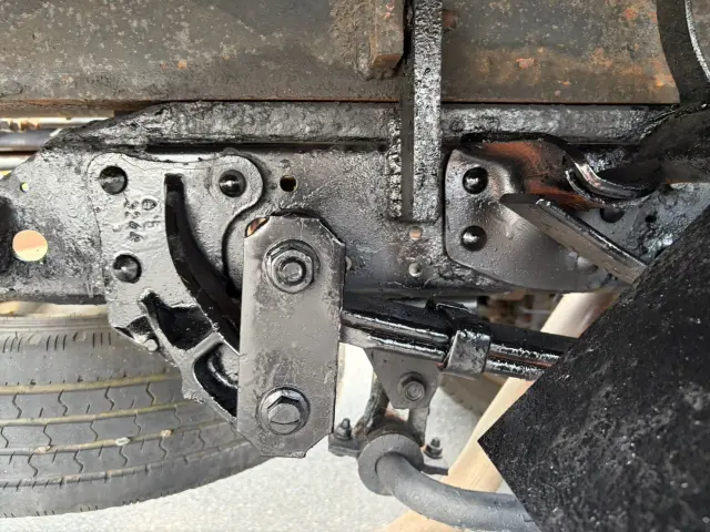 いすゞ エルフ KC-NKR66LAV(2WD)の写真28