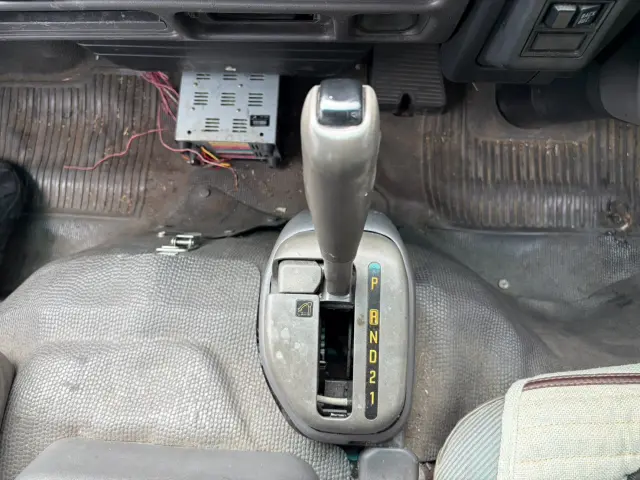 いすゞ エルフ KC-NKR66LAV(2WD)の写真35