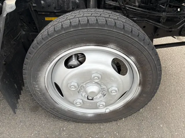 いすゞ エルフ KC-NKR66LAV(2WD)の写真35