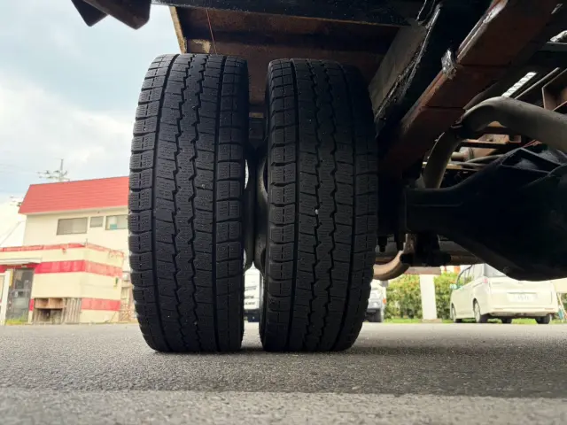 いすゞ エルフ KC-NKR66LAV(2WD)の写真37