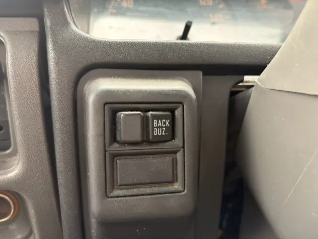いすゞ エルフ KC-NKR66LAV(2WD)の写真42