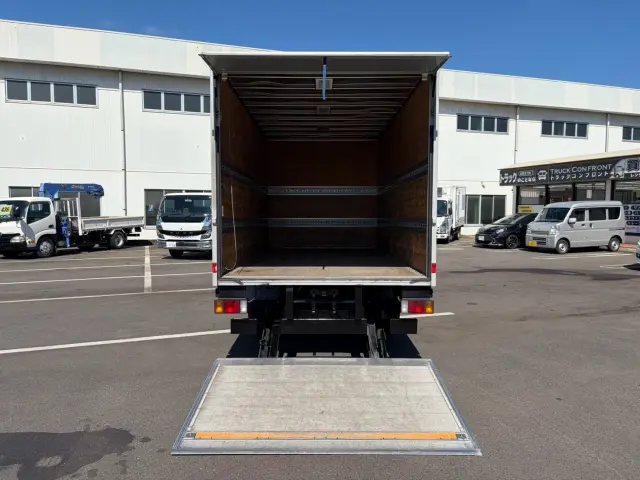 いすゞ エルフ NPR85AN(2WD)の写真9