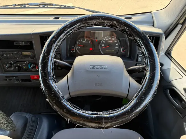 いすゞ エルフ NPR85AN(2WD)の写真36