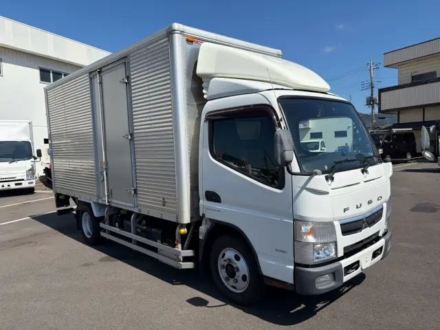三菱 キャンター TPG-FEA50(2WD)の写真4