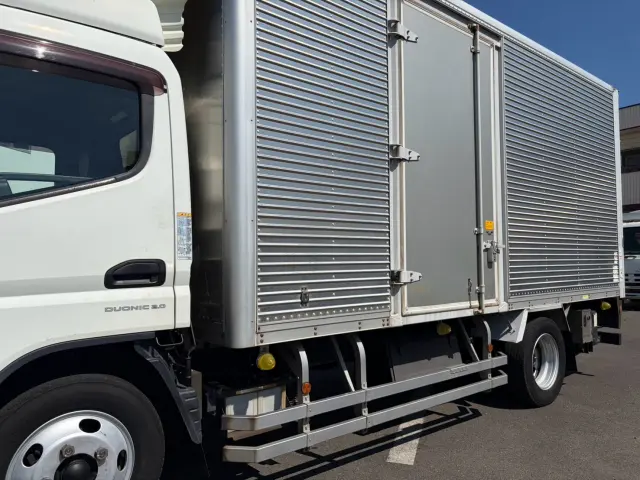三菱 キャンター TPG-FEA50(2WD)の写真13