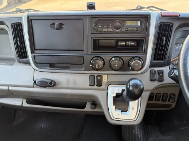 三菱 キャンター TPG-FEA50(2WD)の写真41