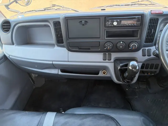 三菱 キャンター TKG-FBA30(2WD)の写真44