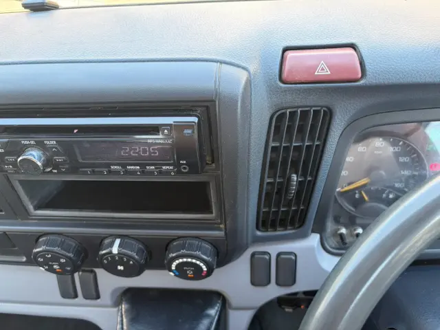 三菱 キャンター TKG-FBA30(2WD)の写真47