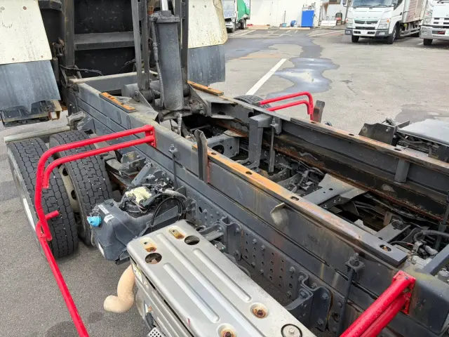 三菱 キャンター TKG-FEBM0(2WD)の写真18