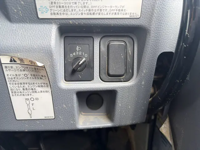 三菱 キャンター TKG-FEBM0(2WD)の写真49