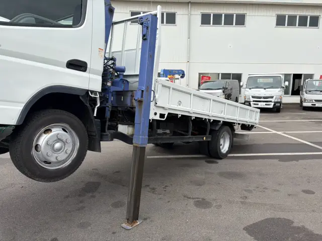 三菱 キャンター PDG-FE83DY(2WD)の写真15