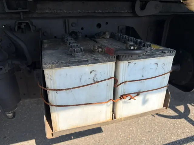 いすゞ エルフ KR-NPR81PAV(2WD)の写真26
