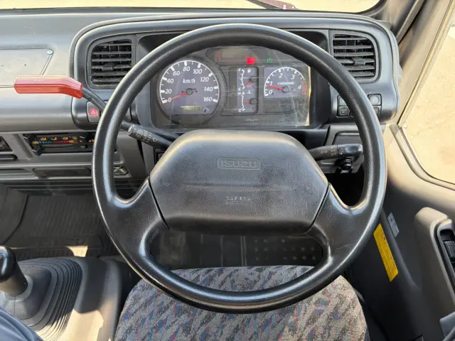 いすゞ エルフ KR-NPR81PAV(2WD)の写真43