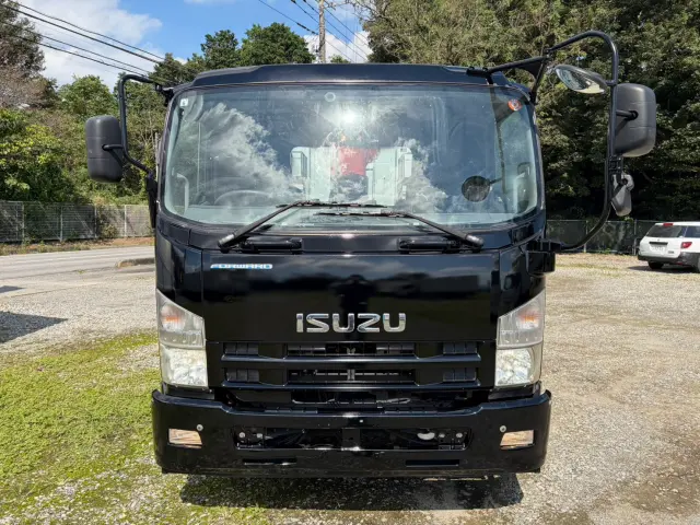 いすゞ フォワード LKG-FTR90T2(2WD)の写真2