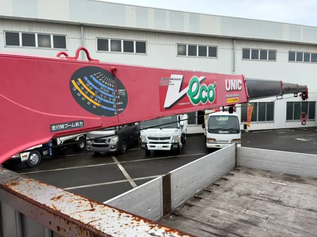 いすゞ フォワード LKG-FTR90T2(2WD)の写真16