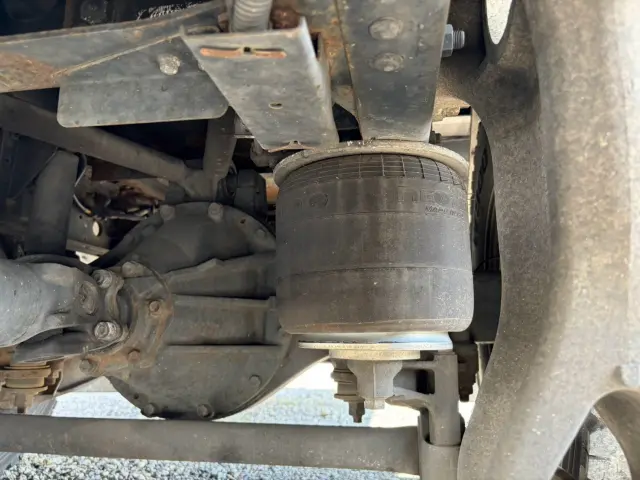 いすゞ フォワード LKG-FTR90T2(2WD)の写真26