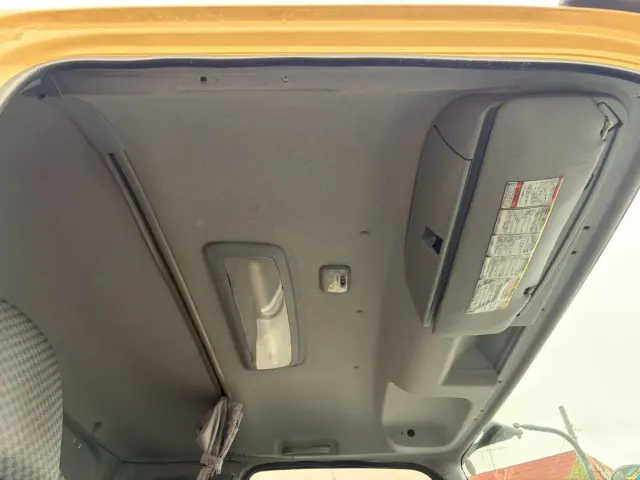 いすゞ フォワード LKG-FTR90T2(2WD)の写真35