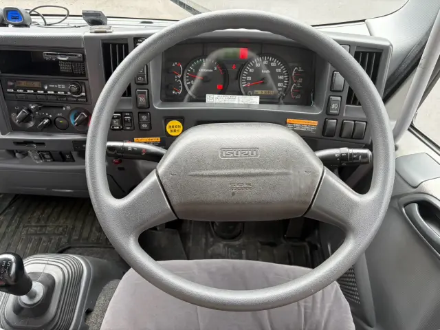 いすゞ フォワード LKG-FTR90T2(2WD)の写真36