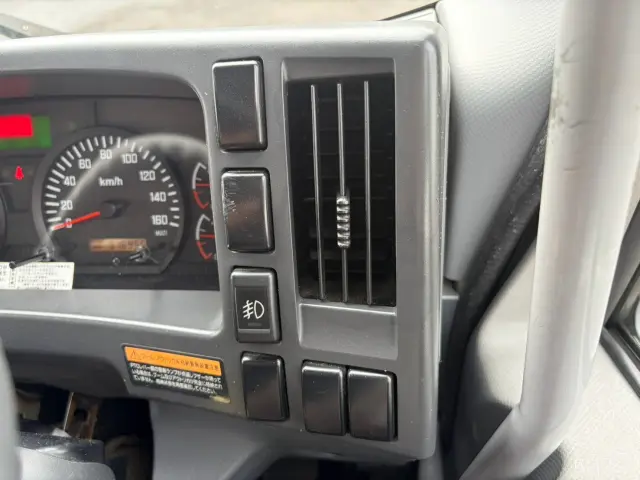 いすゞ フォワード LKG-FTR90T2(2WD)の写真43