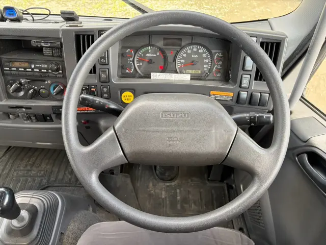 いすゞ フォワード LKG-FTR90T2(2WD)の写真43