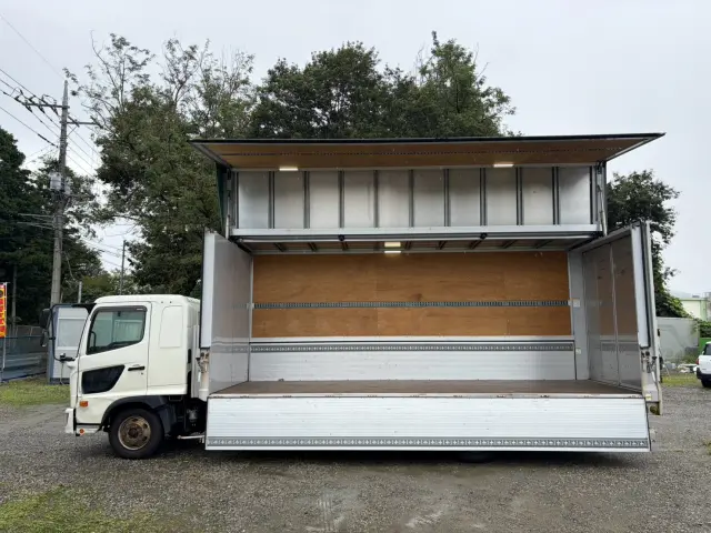 日野 レンジャー FD2AB-102711(2WD)の写真9