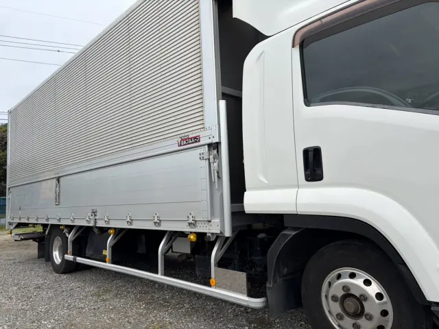 いすゞ フォワード TKG-FRR90S2(2WD)の写真23