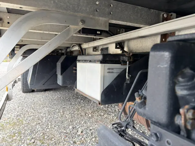 いすゞ フォワード TKG-FRR90S2(2WD)の写真24