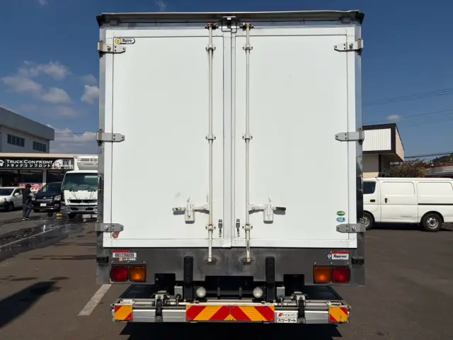 いすゞ フォワード 2PG-FRR90S2(2WD)の写真7