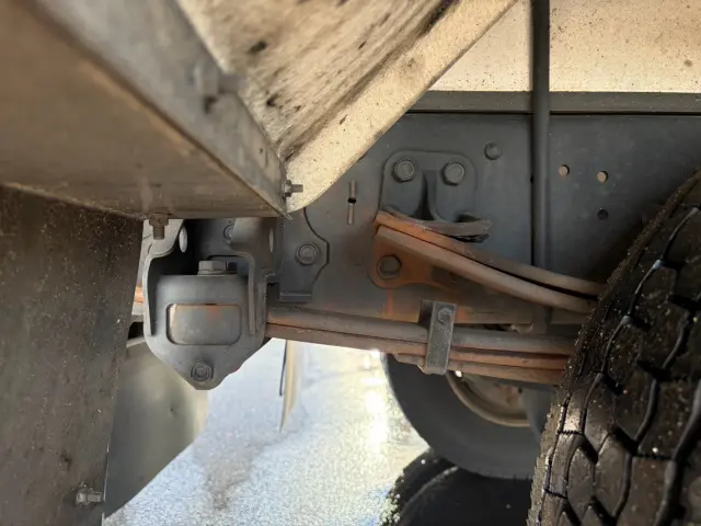 いすゞ フォワード 2PG-FRR90S2(2WD)の写真32