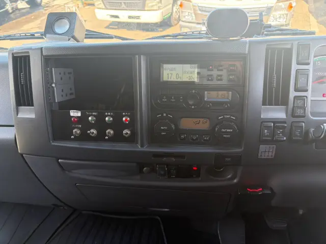 いすゞ フォワード 2PG-FRR90S2(2WD)の写真41