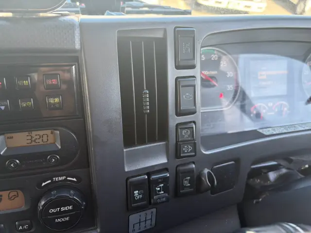 いすゞ フォワード 2PG-FRR90S2(2WD)の写真44