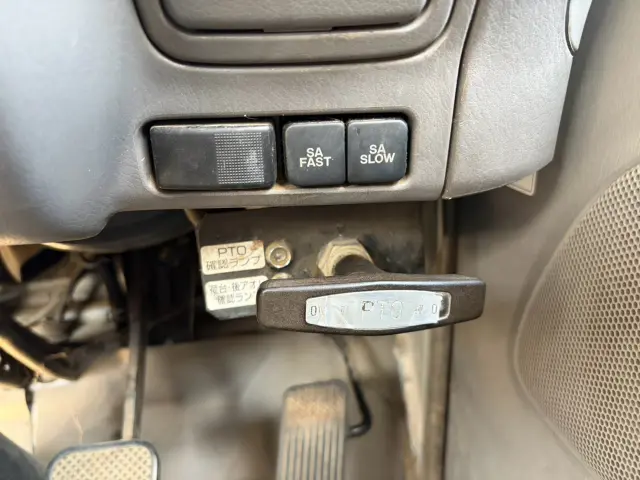 マツダ タイタン KK-WH69H(2WD)の写真44