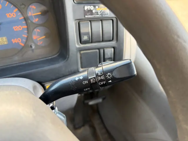 マツダ タイタン KK-WH69H(2WD)の写真46