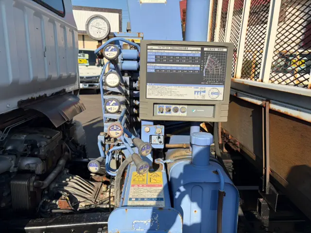 三菱 キャンター PDG-FE83DN(2WD)の写真15